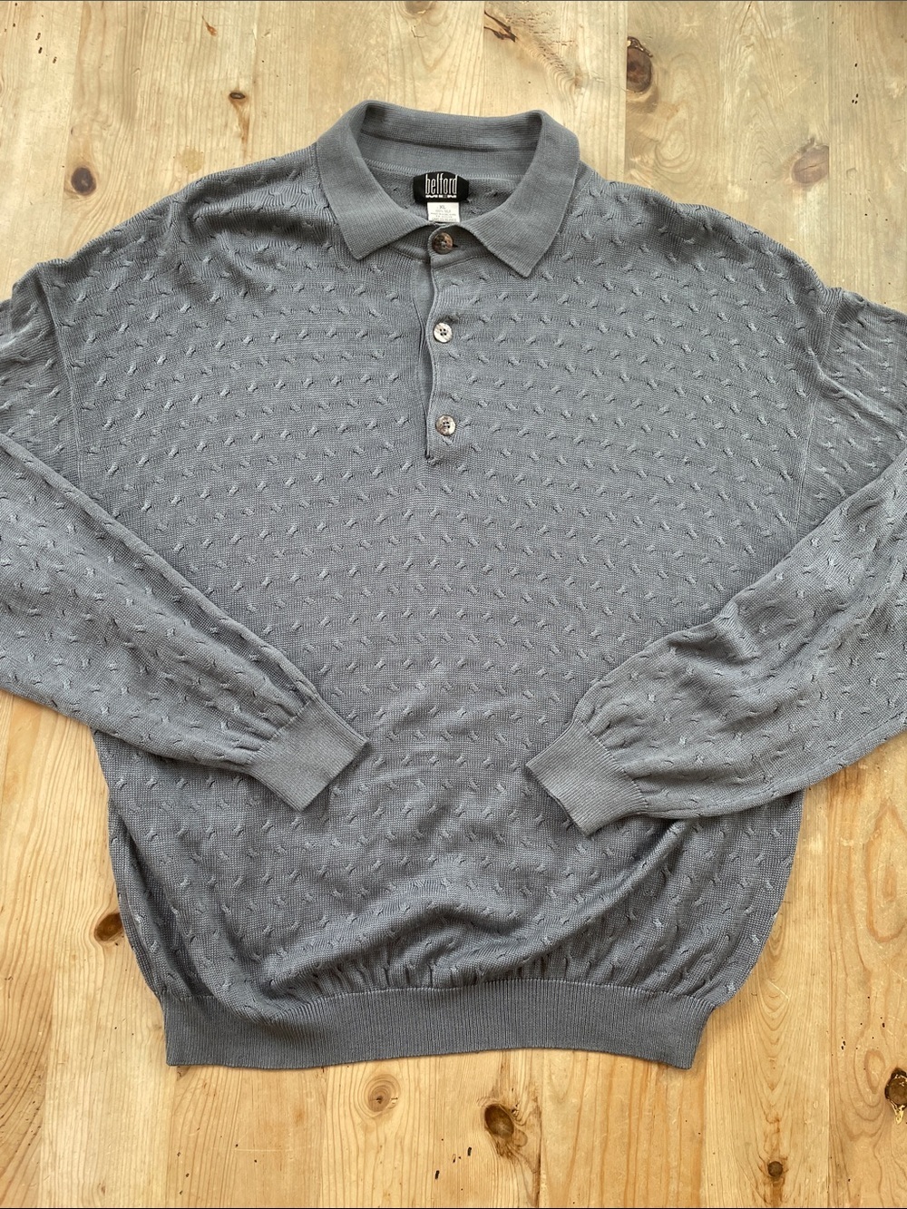 Belford 100% Silk Men’s Gray Knit Long sleeve lightweight Sweater Subtle Texture